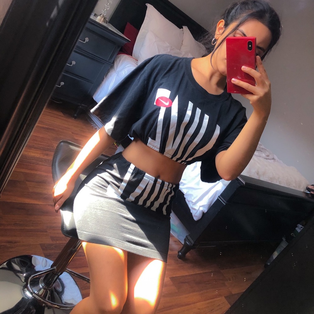 Nike crop top two piece